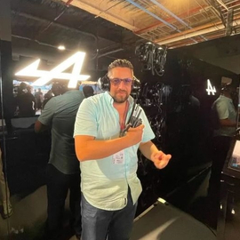 Marcos Bravo blue shirt